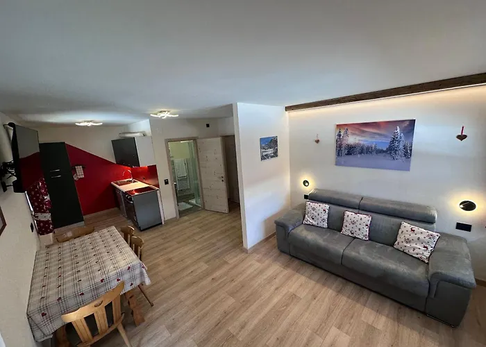 L'aida アパート カナツェーイ